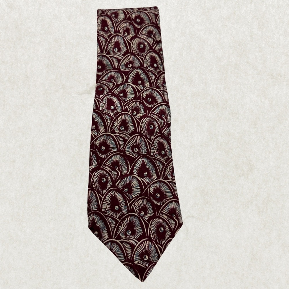 Vintage Club International Silk Tie – 100% Silk, Art Deco Fan Pattern